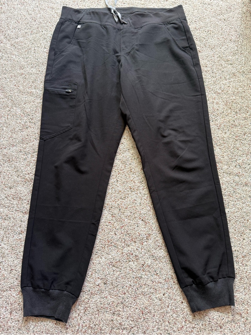 Women’s Figs Black Performance Jogger Pants - Comfortable Everyday Wear size L